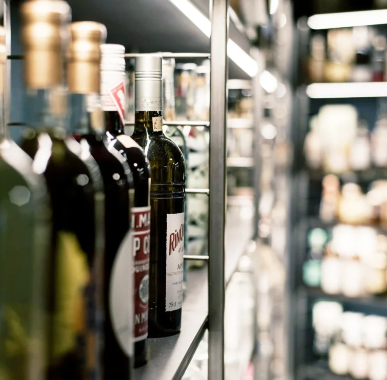 wydzielone stoisko, alkohol